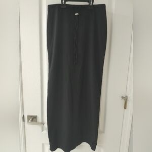 Black Long Skirt (Adjustable)